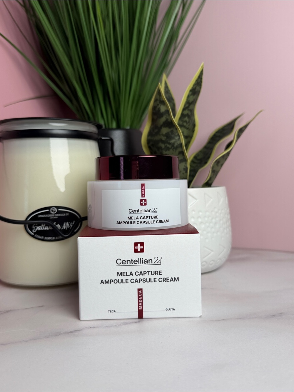 Mela Capture Ampoule Capsule Cream — Pink & White